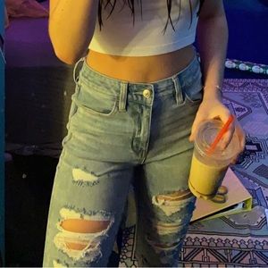 american eagle ripped skinny jeans